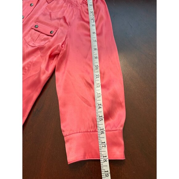 Bebe Y2K Silk Button Front Fitted Blouse in Coral Pink Size Small Satin Luxe - Picture 11 of 13